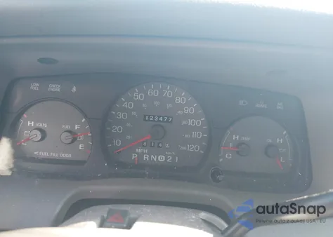 2003 Mercury Grand Marquis Gs z USA, uszkodzony, nr VIN 2MEFM74W33X698646